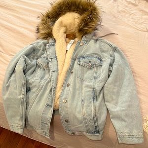 American Eagle Furry Denim Jacket (size Large)
